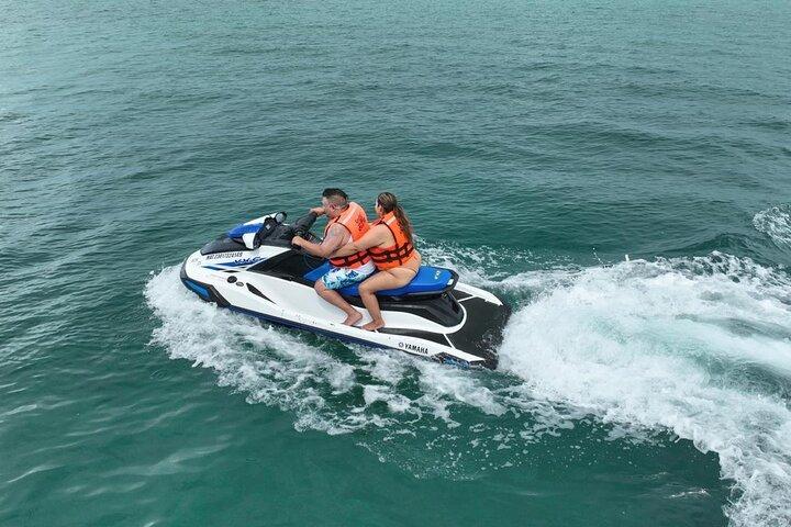 Cancun Seaside Parasailing and Jet Sky Combo