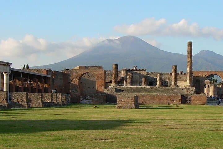 Pompeii tour with Entrance Ticket