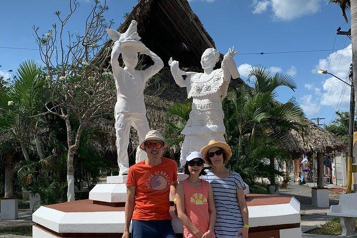 Private Mayan Ruins Tour with Cenote/caves and Mexican Picnic