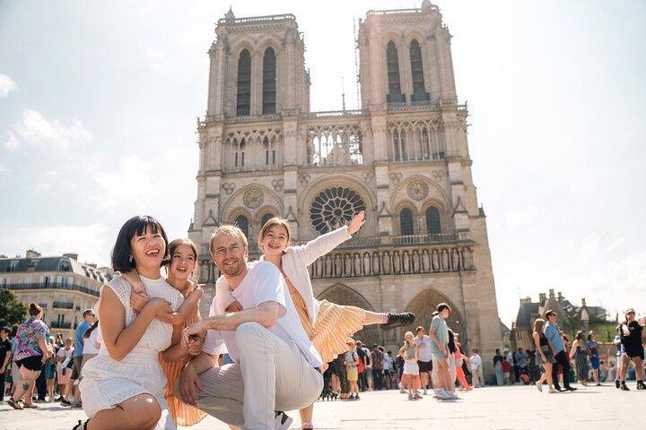 Notre Dame Premium Interior and Exterior Tour with Free Entry
