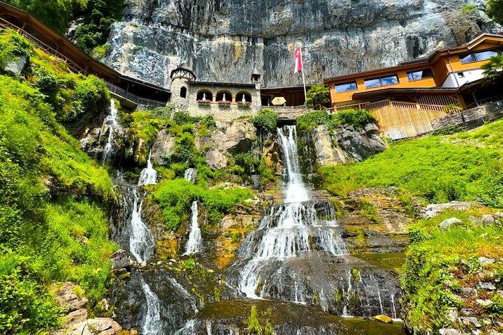From Zurich: Beatus Caves, Grindelwald, Lauterbrunnen Small Group