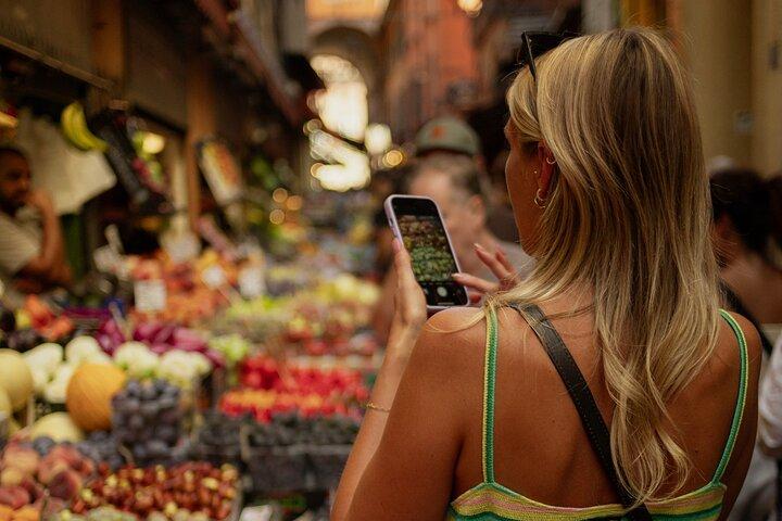 Bologna: Dinner, Wine & Tastings Walking Tour