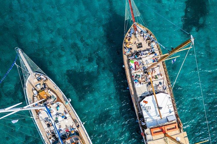 Athens cruise: Agistri, Moni, Aegina with lunch & drinks included