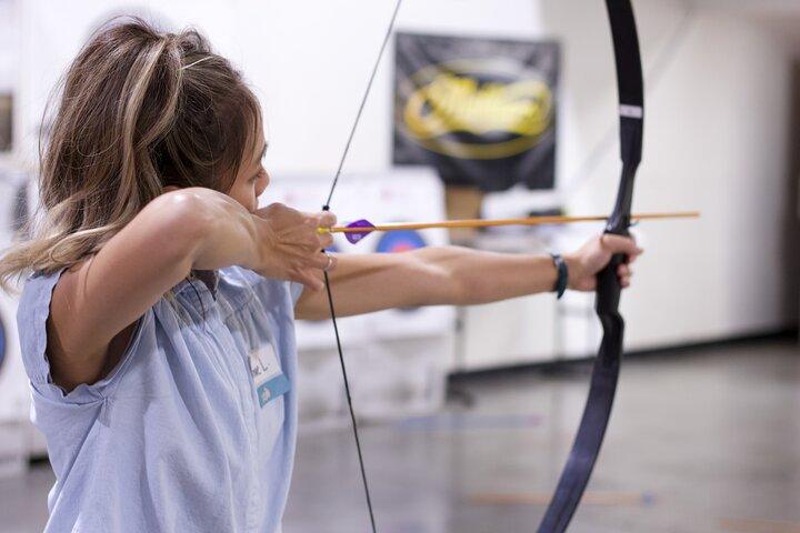 One Hour Las Vegas Archery Range Experience with Equipment