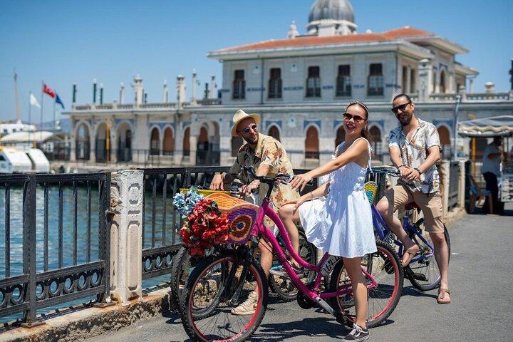 Princes Islands Tour Kınalıada and Buyukada with Lunch