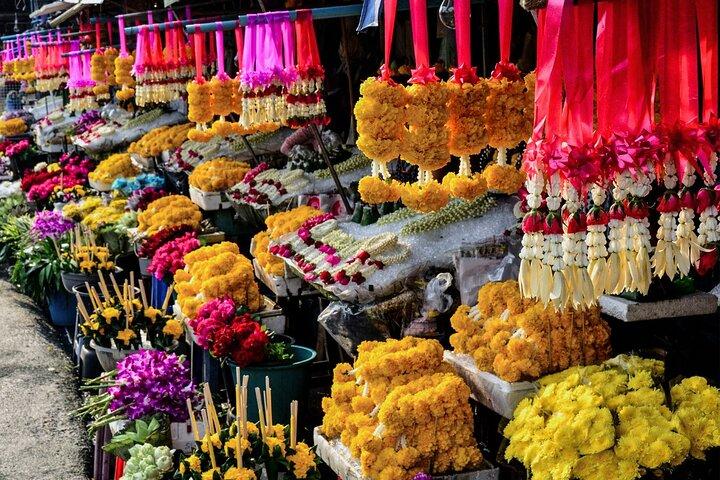 Private tour to Wat Pho, Wat Arun and Canal Tour&Flower Market