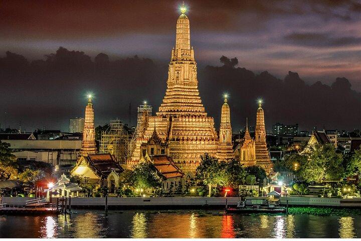 Private tour to Wat Pho, Wat Arun and Canal Tour&Flower Market