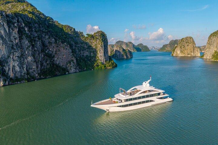 Hanoi: 5-Star Leona Luxury Ha Long Bay Day Cruise All-Inclusive