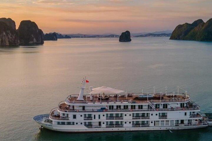 Paradise Premium 5-Star Cruise Ha Long Bay 2D1N Experience