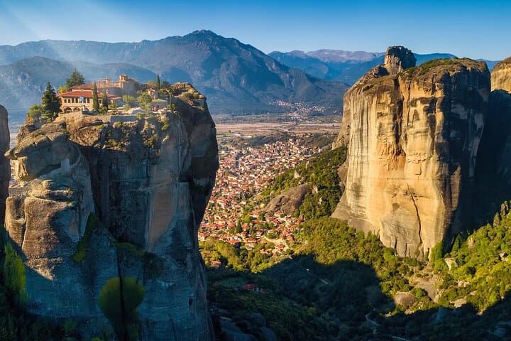 Day Trip to Meteora from Athens with A Private Driver