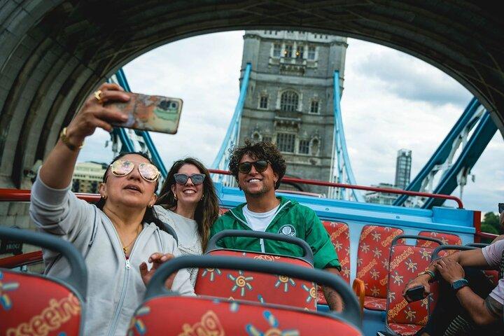 City Sightseeing London Hop-On Hop-Off Bus Tour & Bookable Extras