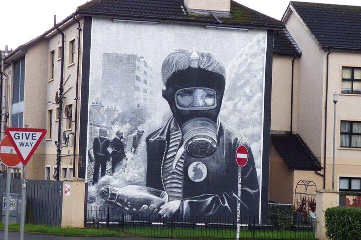 Bloody Sunday and Bogside Murals Walking Tour
