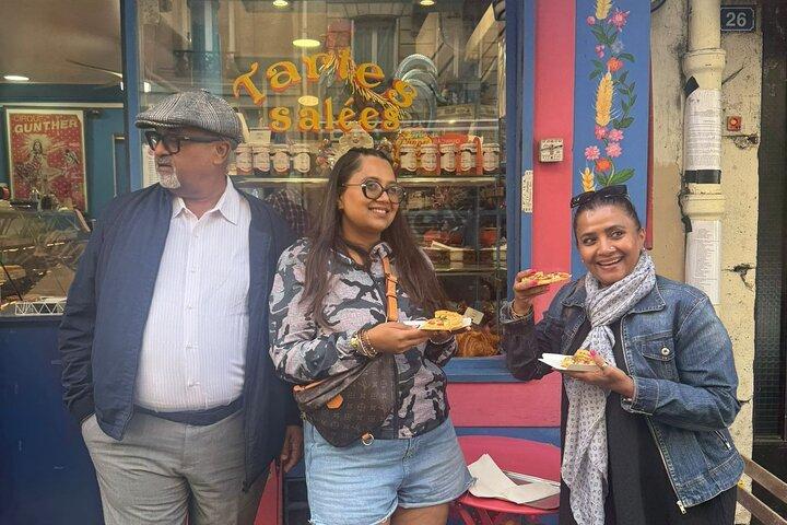 Montmartre Walking Tour with Pastry Tasting