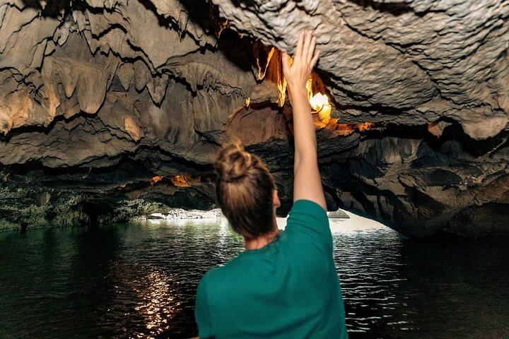 Hanoi: 3-Day Ninh Binh Trip and Ha Long Bay 4-Star Cruise