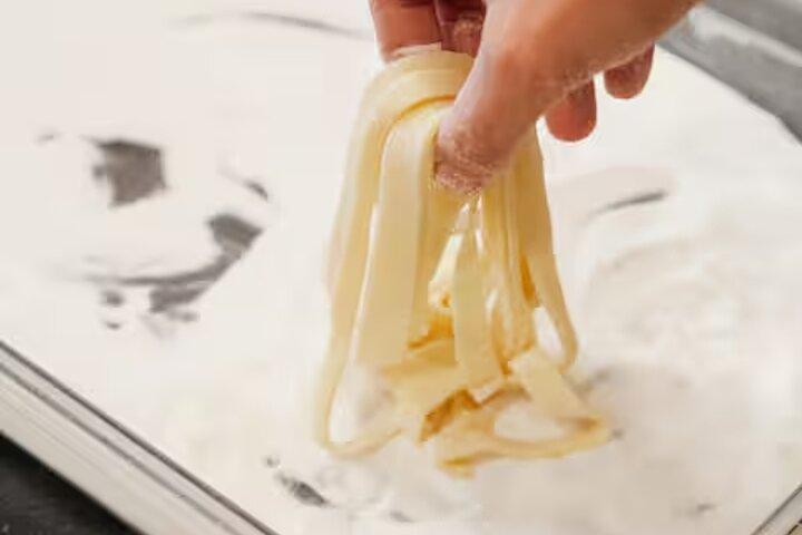 Rome: Hands-On Pasta & Wine Class Steps from Pantheon & Trevi