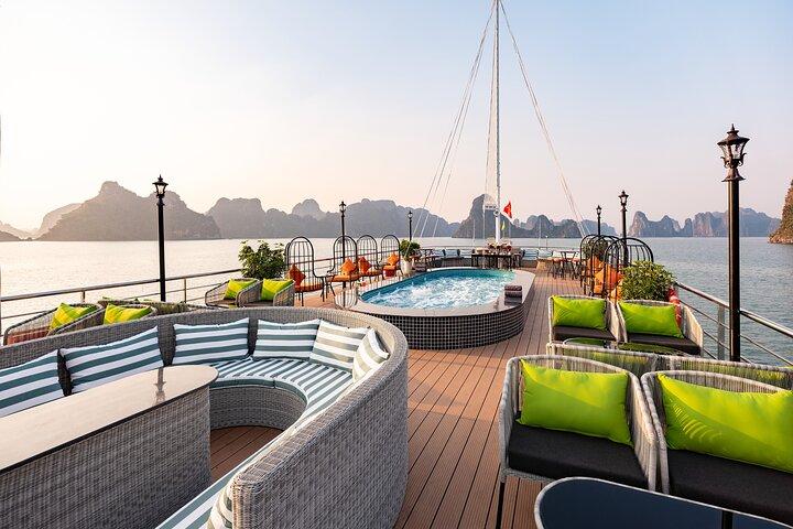 Amethyst Luxury Halong Cruise from Hanoi by Expressway