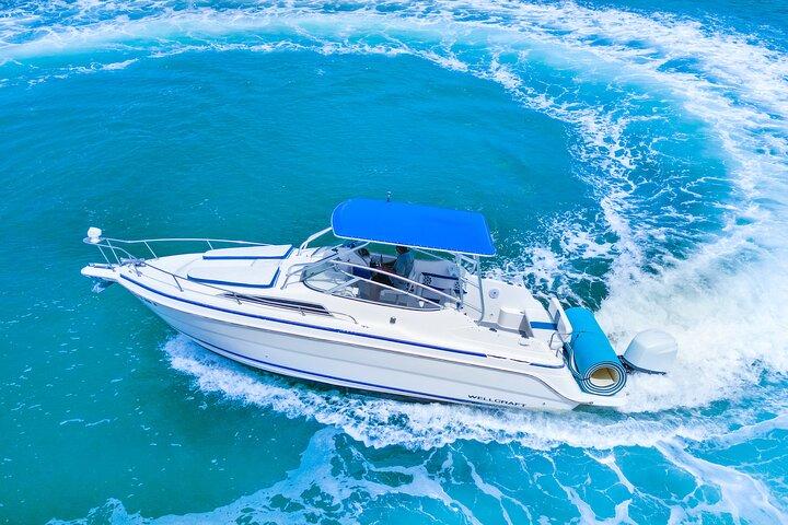 Private Boat Rental in Miami for 10 People