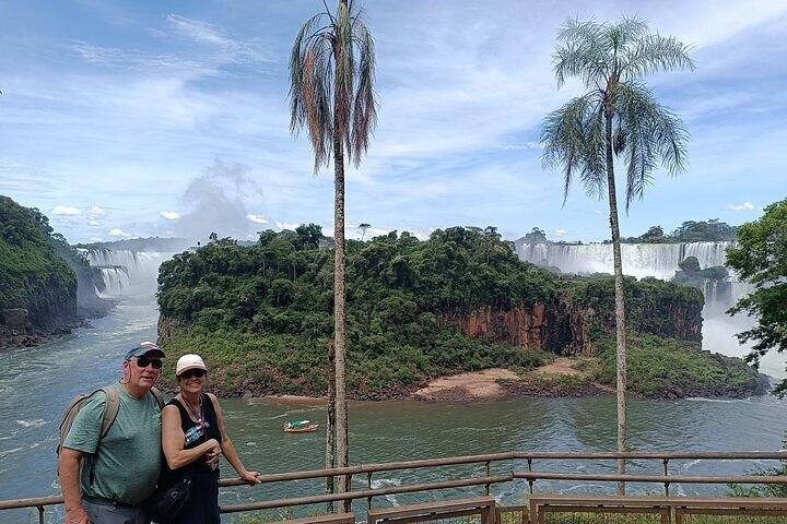PRIVATE - Iguazu Falls side Argentine + boat option