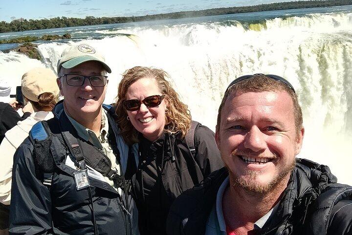 PRIVATE - Iguazu Falls side Argentine + boat option