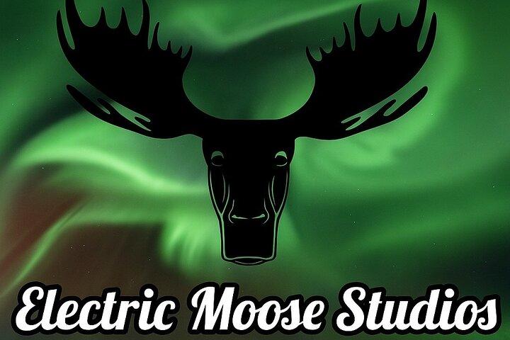 Electric Moose Studios Aurora Adventure W/Portraits & Hot Pizza!!