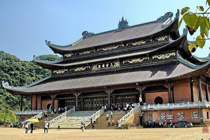 Deluxe Ninh Binh Day Trip: Bai Dinh Pagoda & Trang An from Hanoi