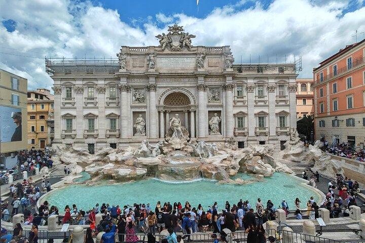 Private Rome WOW Tour in 1 Day: Luxury Car, Guide, Tkts & Lunch!