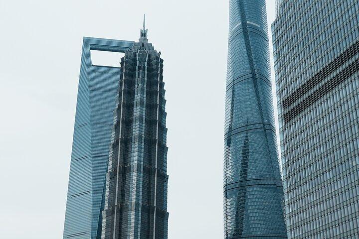 Shanghai Tech Tour: Driverless Car Ride & Humanoid Robots visit