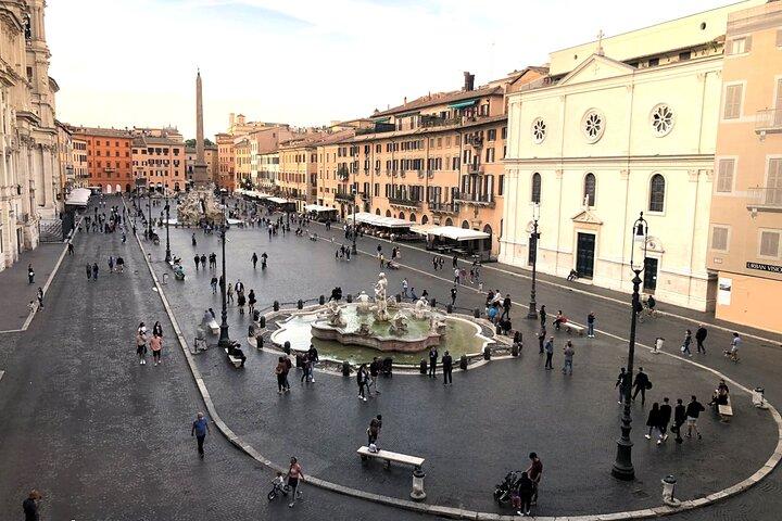 Private Rome WOW Tour in 1 Day: Luxury Car, Guide, Tkts & Lunch!