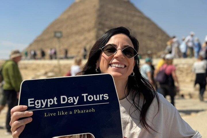 Alexandria to Pyramids & GEM Shared Day Trip with Egyptologist