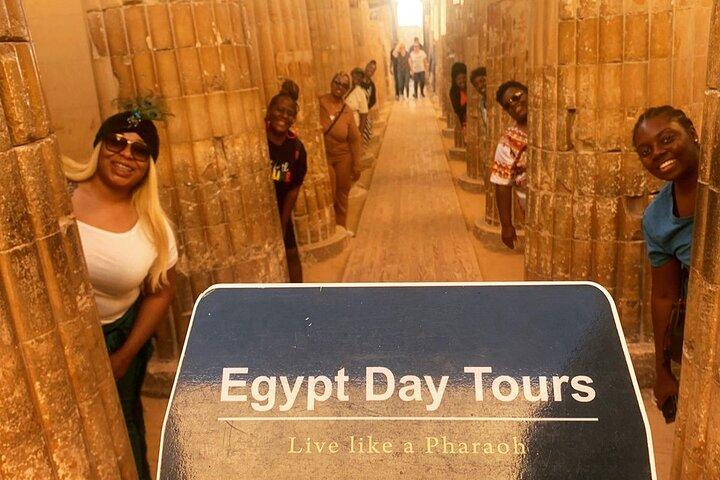 Alexandria to Pyramids & GEM Shared Day Trip with Egyptologist