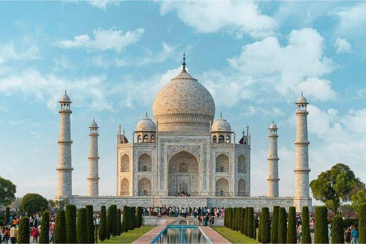 From Delhi: Taj Mahal Sunrise & Agra Fort Tour Skip The Line
