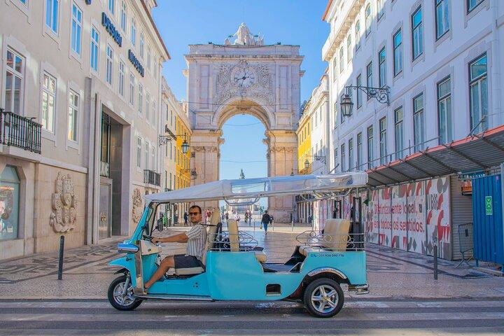 Lisbon Early Morning TukTuk Tour with a True Local Guide