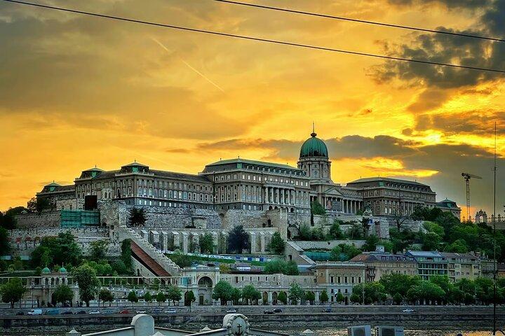 Private Budapest City Tour by Car