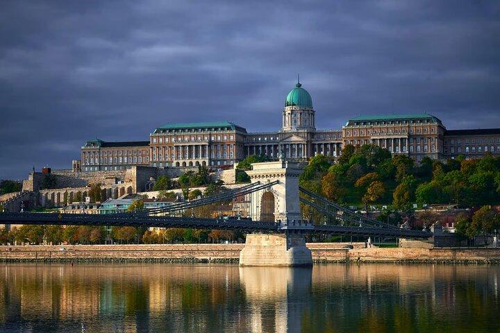 Private Budapest City Tour by Car