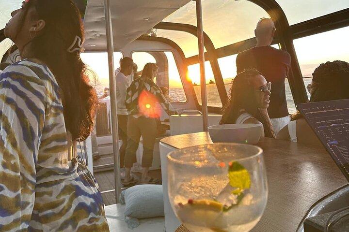 Lisbon Premium Cruise with Sangria, Pizza & Music