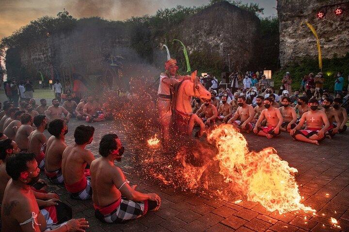 Garuda Wisnu Kencana GWK Entry Ticket in Bali with One Drink
