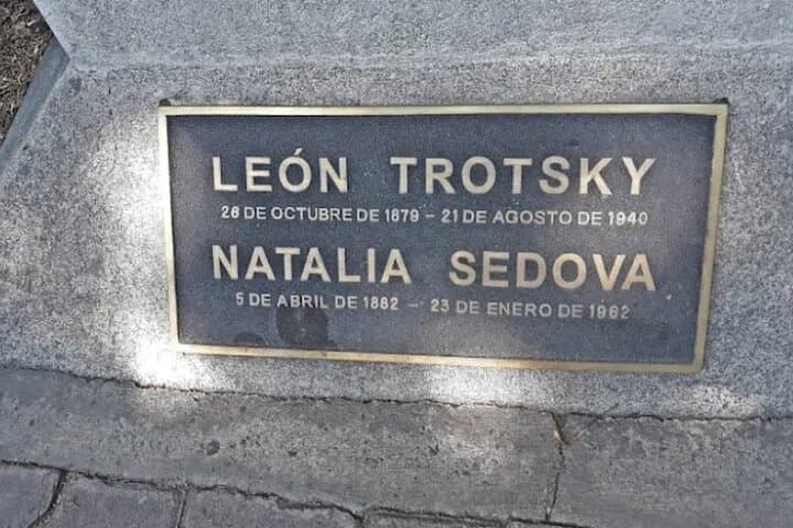 EXCLUSIVE TOUR Leon House Trotsky Museum - small groups