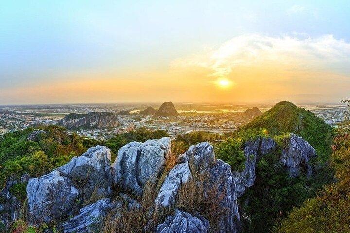 Sunset Lady Buddha/Marble Mountain: 8 Tasting Foods & Craft Beer