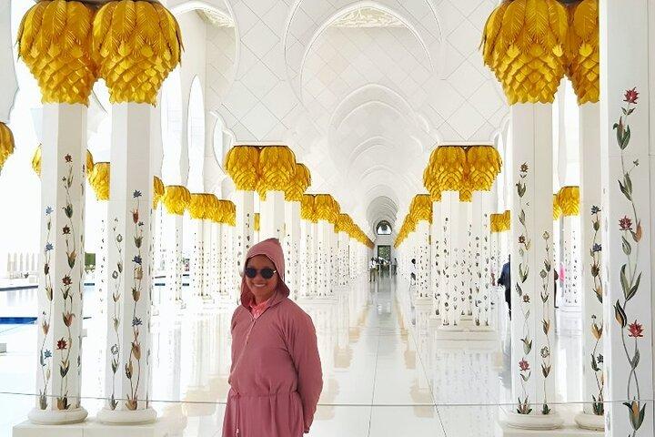 Private Abu Dhabi Half Day Aladdin Tour: Souks, Mosque, & Ferrari