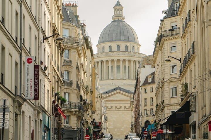 Île de la Cité Guided Tour & Exterior Notre Dame