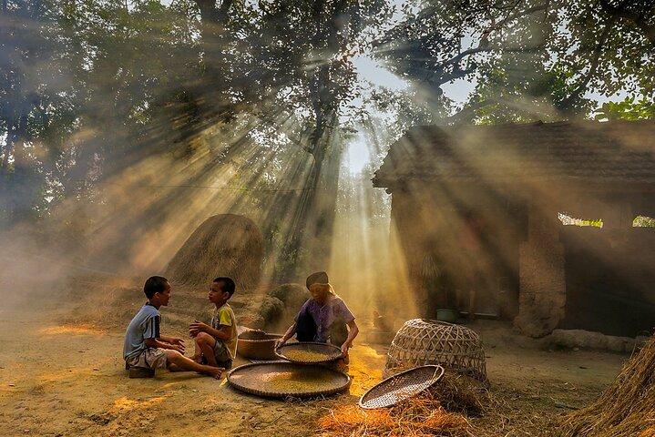Private Tour Discover Thay Pagoda, Duong Lam Ancient Village