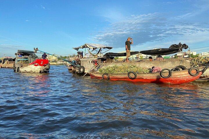 Exploring Mekong Delta and Cai Rang Market