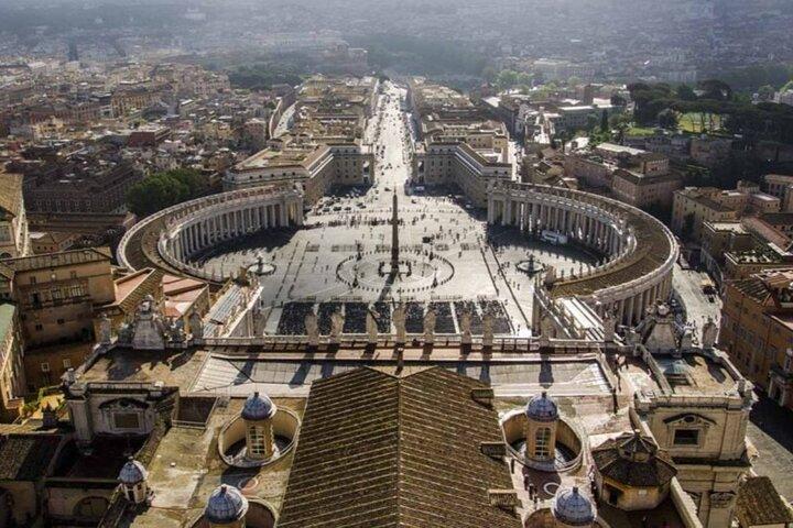 Private St. Peter’s Basilica Tour Dome Climb and Papal Tombs