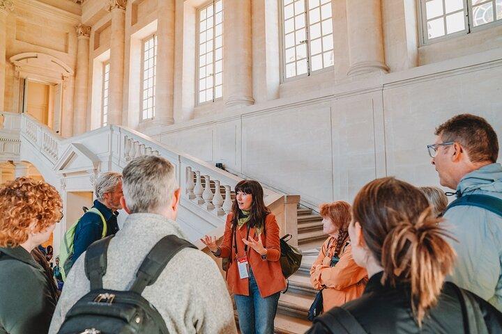 Versailles Palace and Gardens Walking Tour