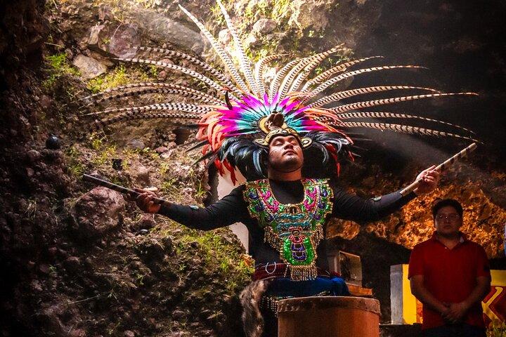 Teotihuacan Private Tour, Cave Breakfast and Transportation