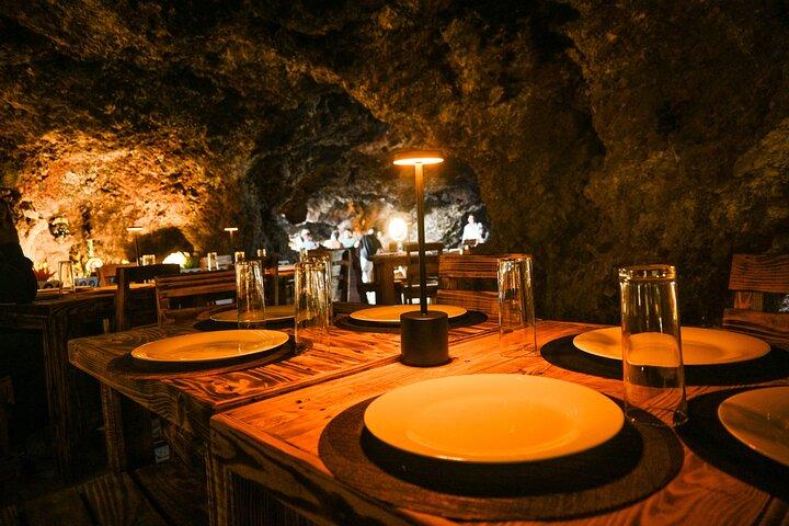 Teotihuacan Private Tour, Cave Breakfast and Transportation