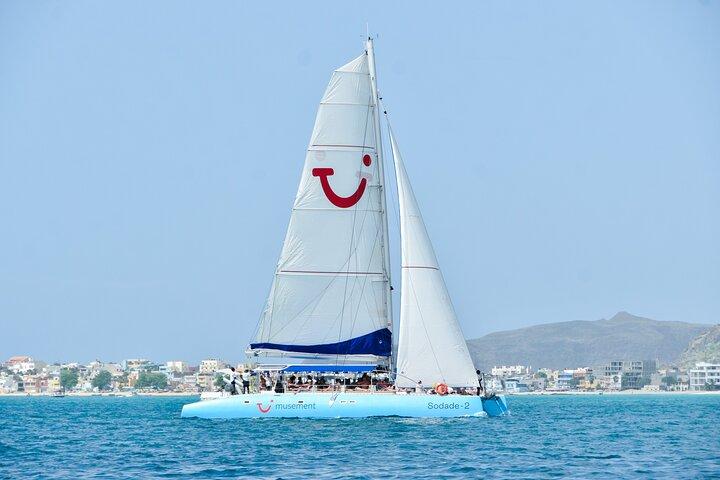 Boa Vista Catamaran Tour: All Inclusive Bay Cruise
