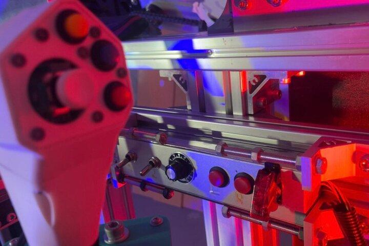 Giant Robot Boarding and Piloting Experience in Tokyo