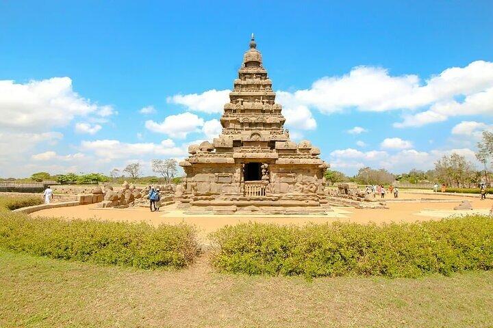 Private day tour from Chennai To Mahabalipuram &Pondicherry