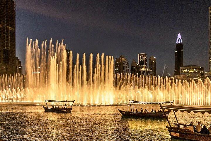Dubai Fountain Show and Abra Lake Ride Tickets
